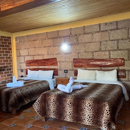 Hotel Y Cabanas Alan Chignahuapan Exteriör bild