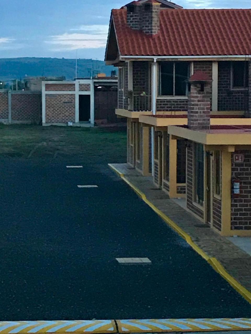 Hotel Y Cabanas Alan Chignahuapan Exteriör bild